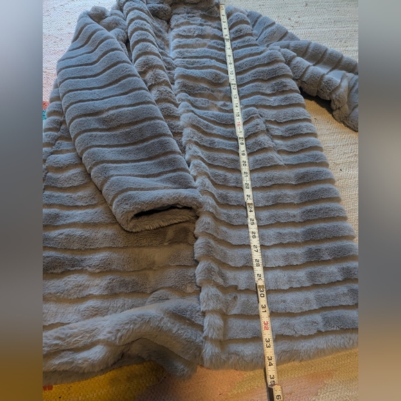 Rachel Zoe Faux Fur Mink Jacket - Picture 5 of 5